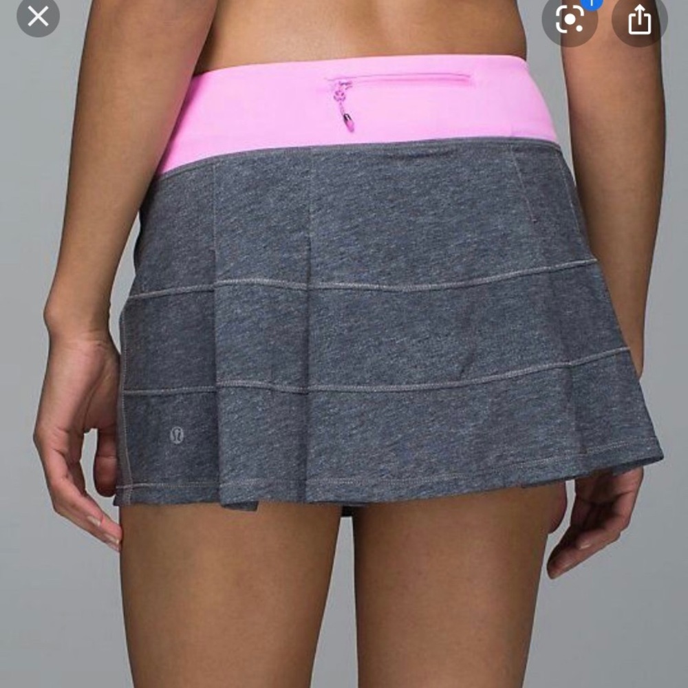 Women’s LULULEMON skirt